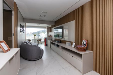 Apartamento à venda com 140m², 3 quartos e 2 vagas Apartamento à venda com 140m², 3 quartos e 2 vagasSala