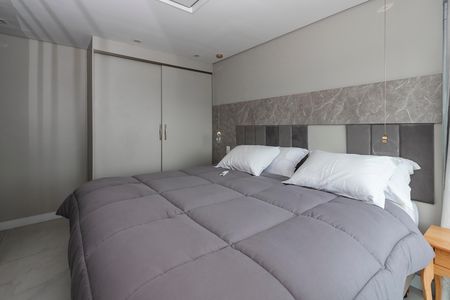 Apartamento à venda com 140m², 3 quartos e 2 vagas Apartamento à venda com 140m², 3 quartos e 2 vagasSuíte
