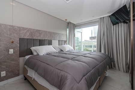 Apartamento à venda com 140m², 3 quartos e 2 vagas Apartamento à venda com 140m², 3 quartos e 2 vagasSuíte