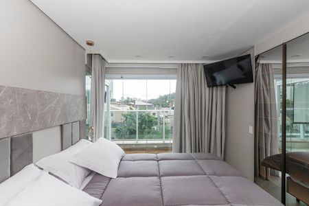 Apartamento à venda com 140m², 3 quartos e 2 vagas Apartamento à venda com 140m², 3 quartos e 2 vagasSuíte