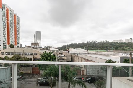 Apartamento à venda com 140m², 3 quartos e 2 vagas Apartamento à venda com 140m², 3 quartos e 2 vagasVaranda