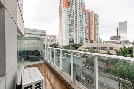 Apartamento à venda com 140m², 3 quartos e 2 vagas Apartamento à venda com 140m², 3 quartos e 2 vagasVaranda