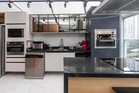 Apartamento à venda com 140m², 3 quartos e 2 vagas Apartamento à venda com 140m², 3 quartos e 2 vagasCozinha