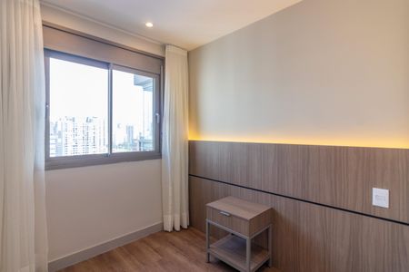 Quarto de apartamento para alugar com 2 quartos, 62m² em Indianópolis, São Paulo