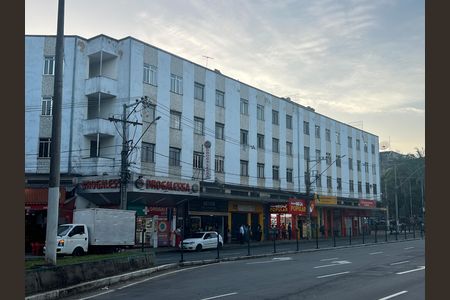 Apartamento para alugar com 67m², 2 quartos e sem vaga
