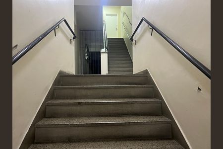 Apartamento para alugar com 67m², 2 quartos e sem vaga