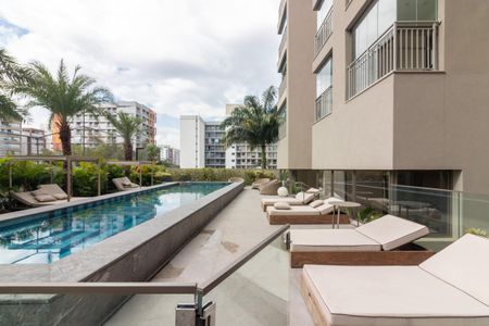 Apartamento para alugar com 42m², 1 quarto e sem vaga Apartamento para alugar com 42m², 1 quarto e sem vagaÁrea comum - Piscina