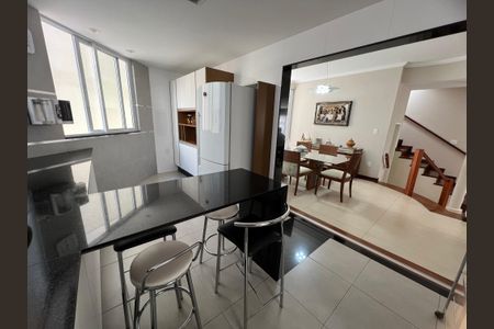 Casa de condomínio para alugar com 527m², 4 quartos e 4 vagas
