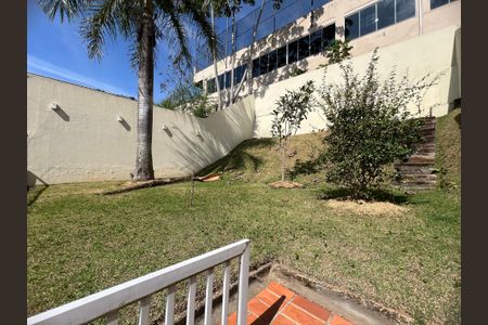 Casa de condomínio para alugar com 527m², 4 quartos e 4 vagas