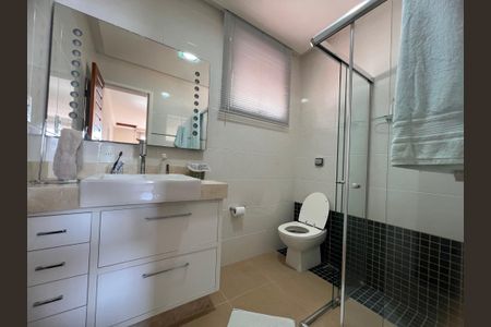 Casa de condomínio para alugar com 527m², 4 quartos e 4 vagas
