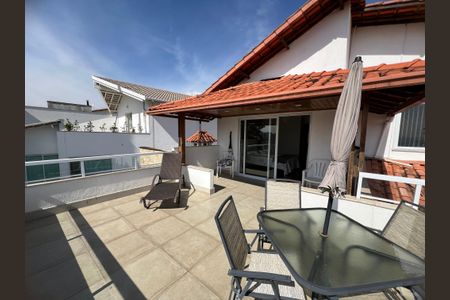 Casa de condomínio para alugar com 527m², 4 quartos e 4 vagas