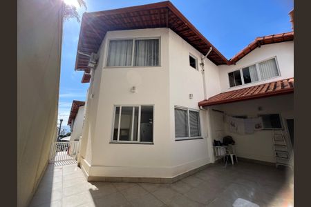 Casa de condomínio para alugar com 527m², 4 quartos e 4 vagas