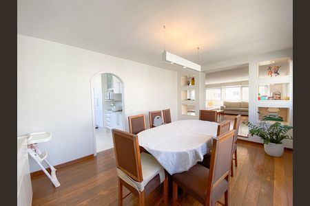 Apartamento à venda com 198m², 3 quartos e 2 vagas Apartamento à venda com 198m², 3 quartos e 2 vagasSala
