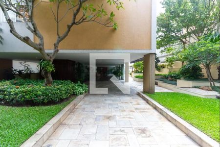 Apartamento à venda com 198m², 3 quartos e 2 vagas Apartamento à venda com 198m², 3 quartos e 2 vagasÁrea Comum