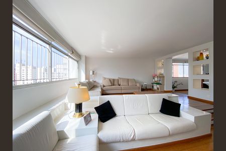 Apartamento à venda com 198m², 3 quartos e 2 vagas Apartamento à venda com 198m², 3 quartos e 2 vagasSala