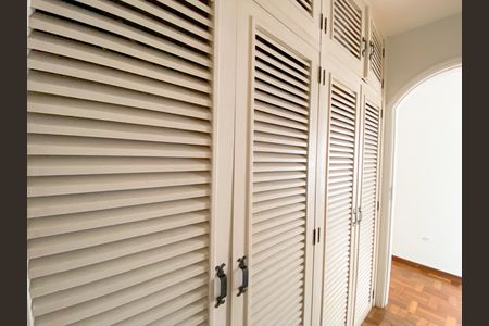 Apartamento à venda com 198m², 3 quartos e 2 vagas Apartamento à venda com 198m², 3 quartos e 2 vagasCorredor