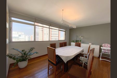 Apartamento à venda com 198m², 3 quartos e 2 vagas Apartamento à venda com 198m², 3 quartos e 2 vagasSala