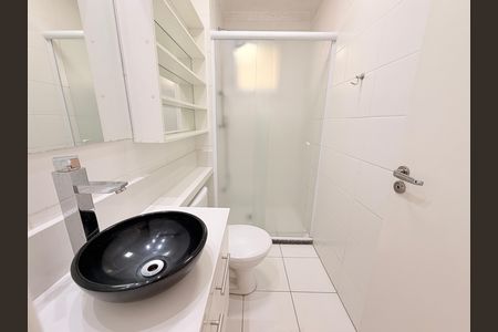 Apartamento para alugar com 71m², 3 quartos e 2 vagasBanheiro Social