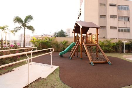 Apartamento para alugar com 88m², 3 quartos e 3 vagasÁrea comum - Playground