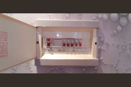 Apartamento à venda com 44m², 2 quartos e 1 vaga Apartamento à venda com 44m², 2 quartos e 1 vagaQuadro de Luz