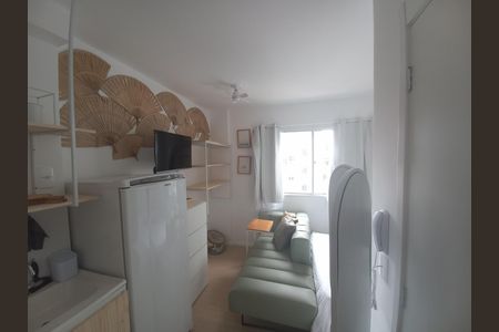 Sala/Cozinha de kitnet/studio para alugar com 1 quarto, 15m² em República, São Paulo