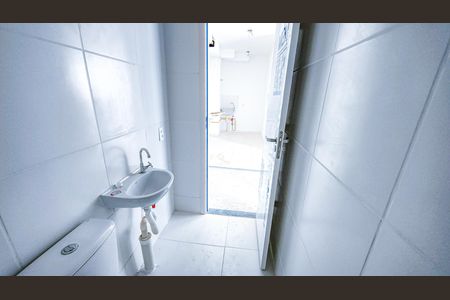 Apartamento à venda com 33m², 2 quartos e sem vaga Apartamento à venda com 33m², 2 quartos e sem vagaBanheiro