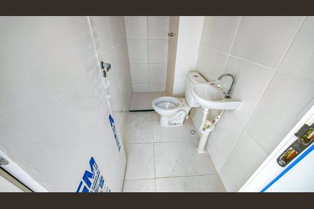 Apartamento à venda com 33m², 2 quartos e sem vaga Apartamento à venda com 33m², 2 quartos e sem vagaBanheiro