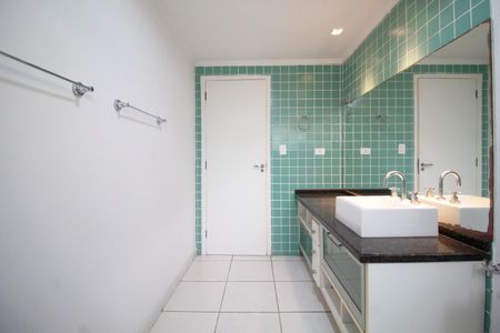 Apartamento à venda com 140m², 3 quartos e 1 vaga