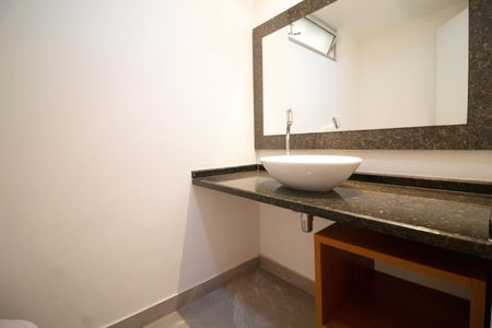 Apartamento à venda com 140m², 3 quartos e 1 vaga