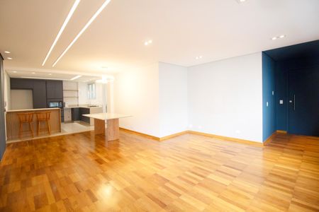 Apartamento à venda com 140m², 3 quartos e 1 vaga