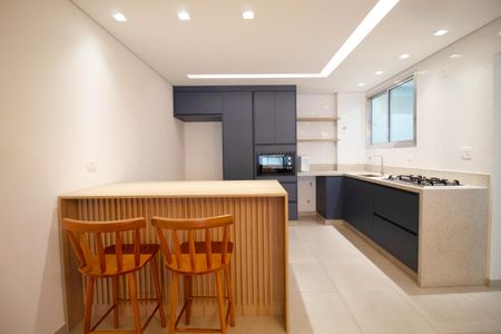 Apartamento à venda com 140m², 3 quartos e 1 vaga