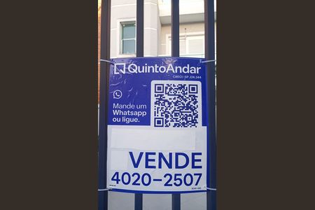 Casa à venda com 175m², 3 quartos e 3 vagasFachada / Placa 