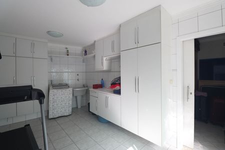 Casa à venda com 175m², 3 quartos e 3 vagasÁrea de Serviço