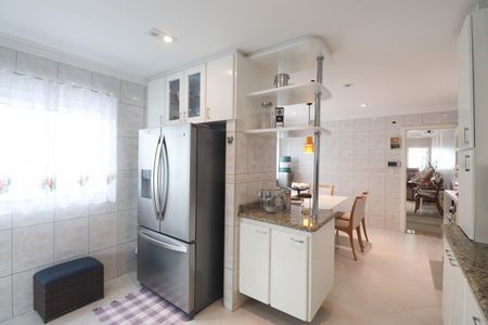 Casa à venda com 175m², 3 quartos e 3 vagasCozinha - Armários
