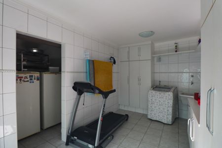 Casa à venda com 175m², 3 quartos e 3 vagasÁrea de Serviço