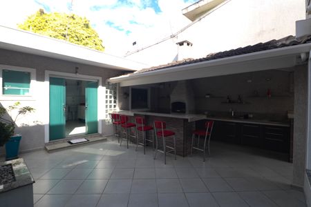 Casa à venda com 175m², 3 quartos e 3 vagasChurrasqueira