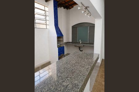 Área externa de casa à venda com 3 quartos, 180m² em Centro , Campinas