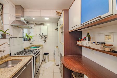 Apartamento à venda com 130m², 2 quartos e 2 vagas Apartamento à venda com 130m², 2 quartos e 2 vagasCozinha e Área de Serviço