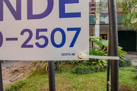 Apartamento à venda com 130m², 2 quartos e 2 vagas Apartamento à venda com 130m², 2 quartos e 2 vagasPlaquinha