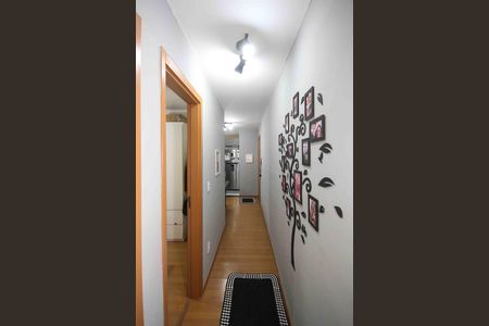 Apartamento à venda com 43m², 2 quartos e 1 vaga Apartamento à venda com 43m², 2 quartos e 1 vagaCorredor