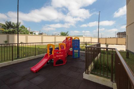 Apartamento à venda com 43m², 2 quartos e 1 vaga Apartamento à venda com 43m², 2 quartos e 1 vagaÁrea comum - Playground