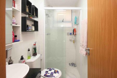 Apartamento à venda com 43m², 2 quartos e 1 vaga Apartamento à venda com 43m², 2 quartos e 1 vagaBanheiro