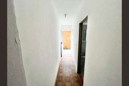 Corredor de casa para alugar com 1 quarto, 32m² em Jardim dos Francos, São Paulo