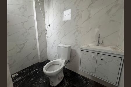 Apartamento para alugar com 40m², 2 quartos e 1 vaga Apartamento para alugar com 40m², 2 quartos e 1 vagaBanheiro