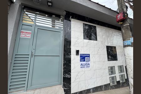 Fachada com PLACA de apartamento para alugar com 1 quarto, 30m² em Santo Antônio, Osasco