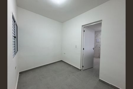 Quarto 1 de apartamento para alugar com 1 quarto, 30m² em Santo Antônio, Osasco