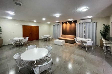 Apartamento para alugar com 47m², 2 quartos e 1 vagaÁrea comum - Salão de festas