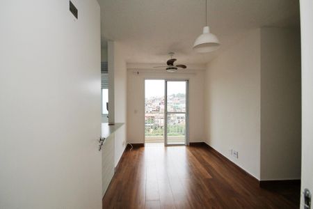 Entrada de apartamento para alugar com 2 quartos, 47m² em Chácara Granja Velha, Cotia