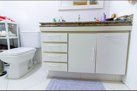 Apartamento à venda com 213m², 3 quartos e 3 vagas Apartamento à venda com 213m², 3 quartos e 3 vagasBanheiro da Suíte 1