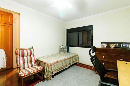 Apartamento à venda com 213m², 3 quartos e 3 vagas Apartamento à venda com 213m², 3 quartos e 3 vagasSuíte 2